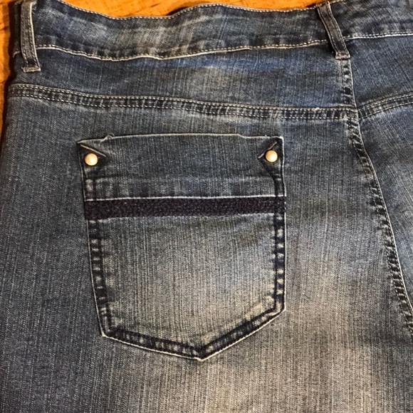 Bandolino shorts - Picture 5 of 5